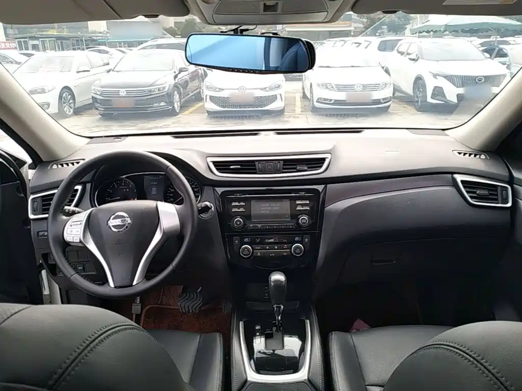 Nissan X-Trail — миниатюра 10