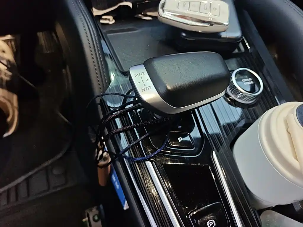 Geely Xingyue L — миниатюра 10