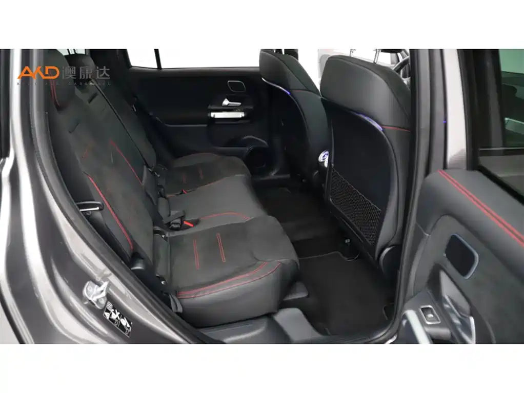 Mercedes-Benz GLB AMG — миниатюра 8