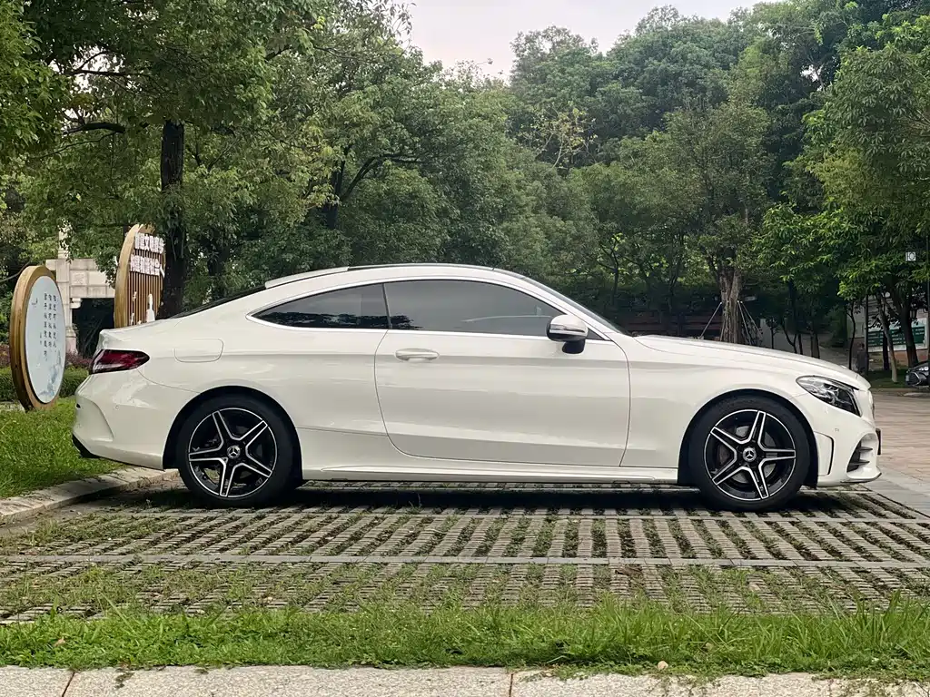 Mercedes-Benz C-Class (Import) — миниатюра 4