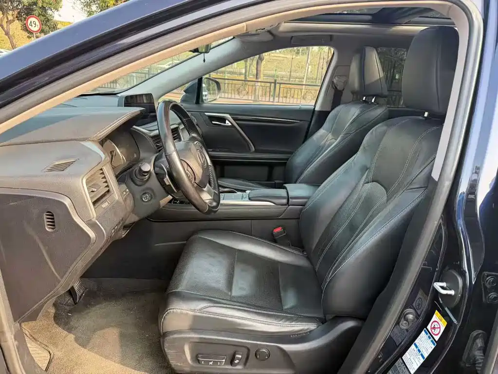 Lexus RX — миниатюра 6