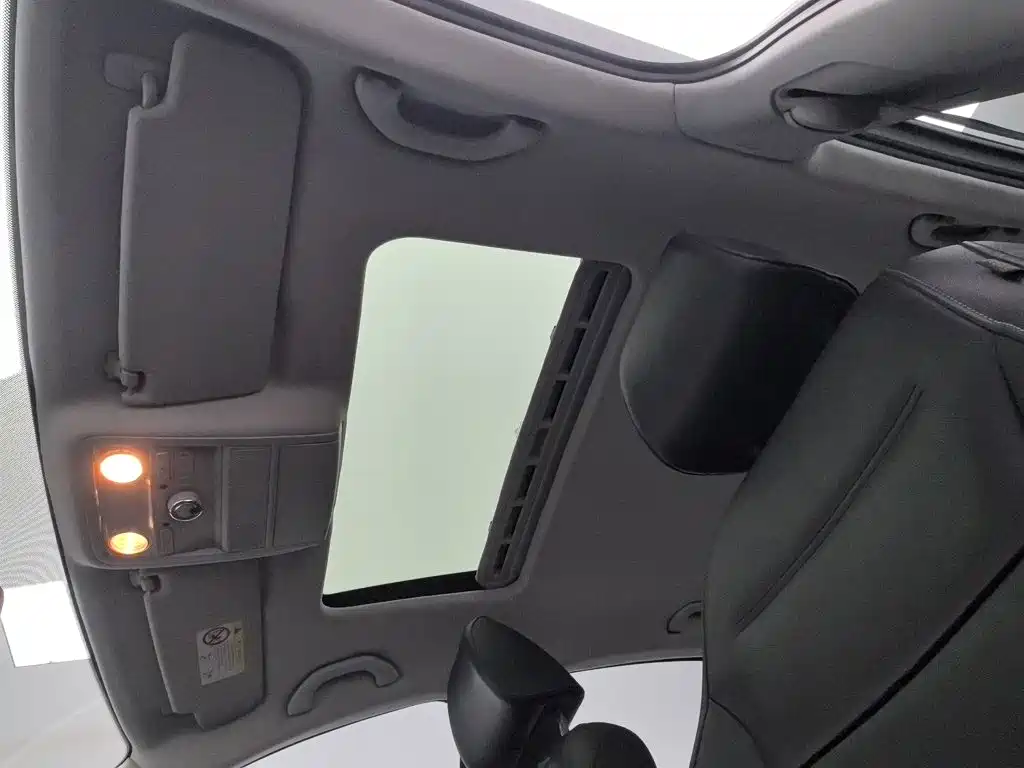 Volkswagen Sagitar — миниатюра 14