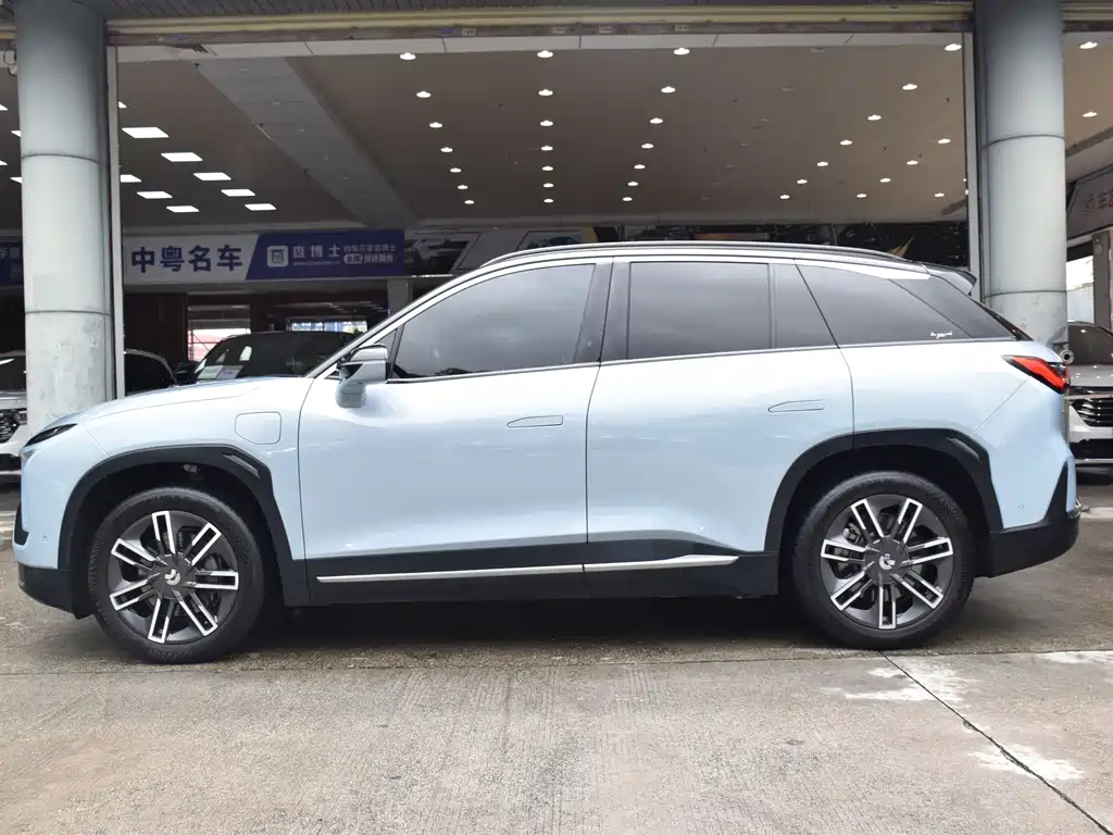 NIO ES6 — миниатюра 4
