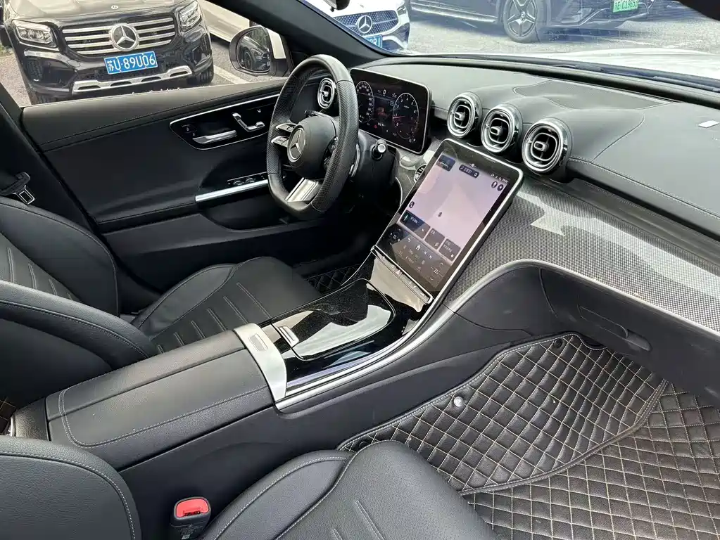 Mercedes-Benz C-Class — миниатюра 11