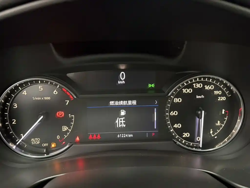 Cadillac XT4 — миниатюра 7