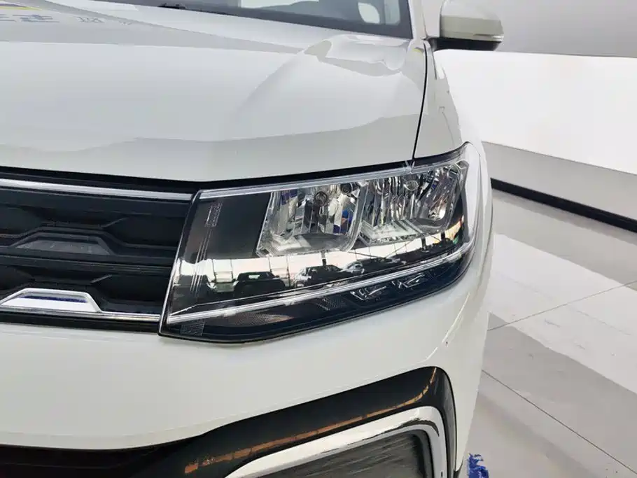 Volkswagen T-Cross — миниатюра 5