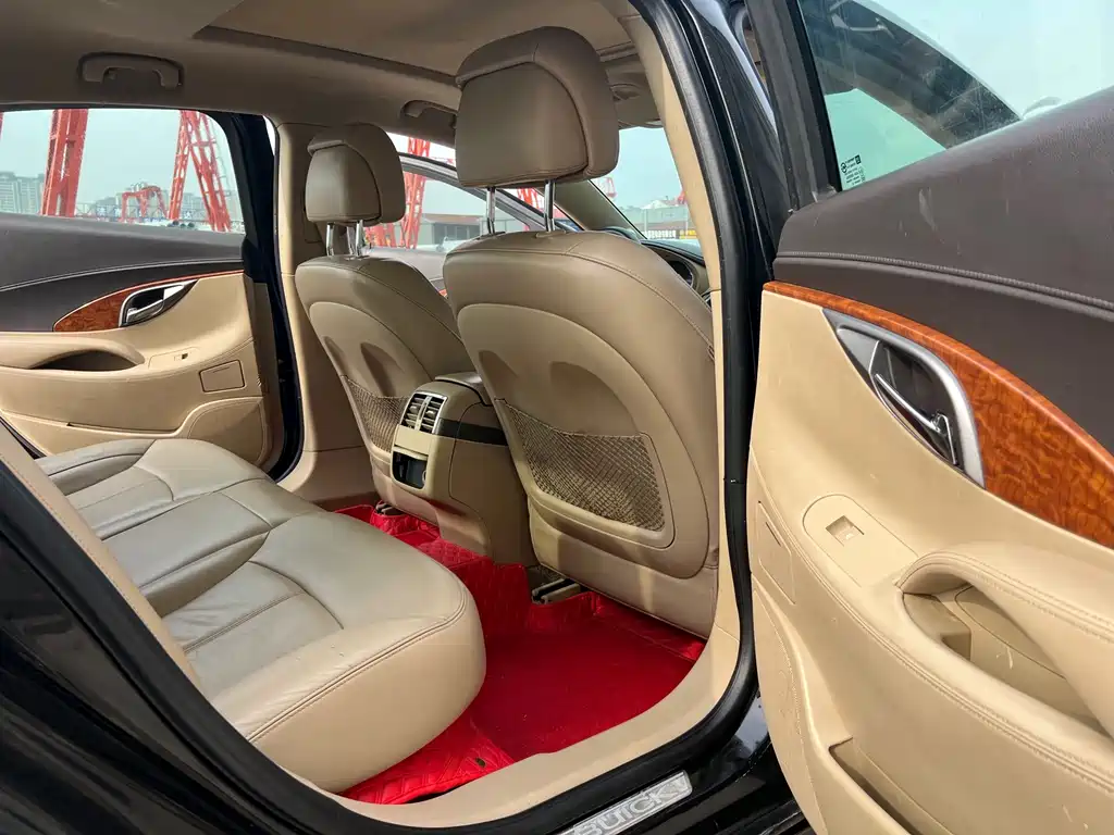 Buick LaCrosse — миниатюра 9