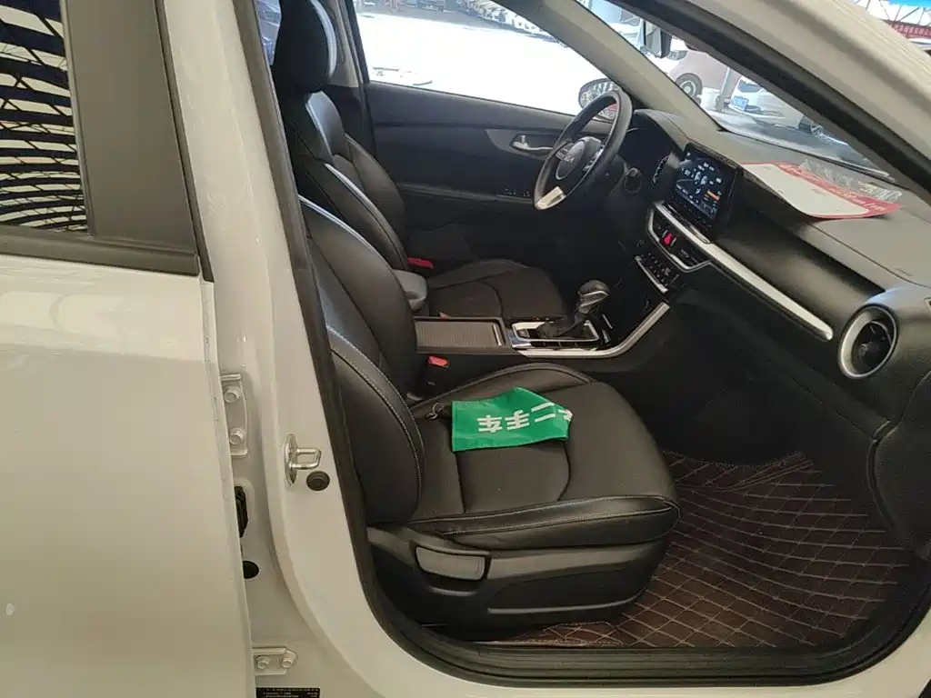 Kia K3 — миниатюра 25