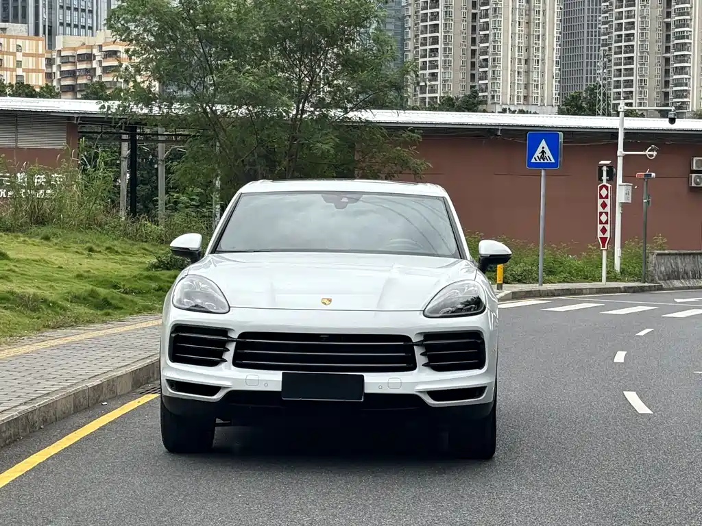 PORSCHE CAYENNE