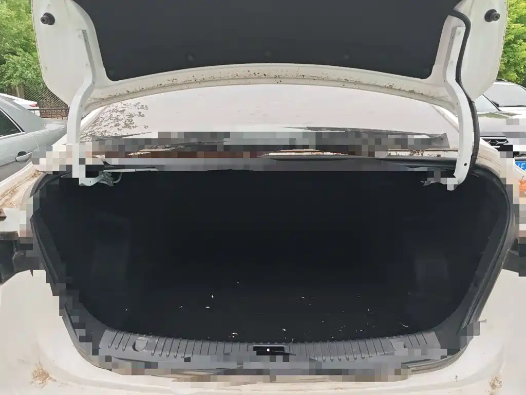 BAIC EU5 Plus — миниатюра 15