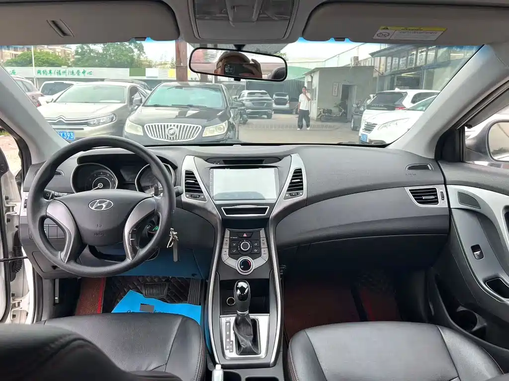 Hyundai Elantra Langdong — миниатюра 6