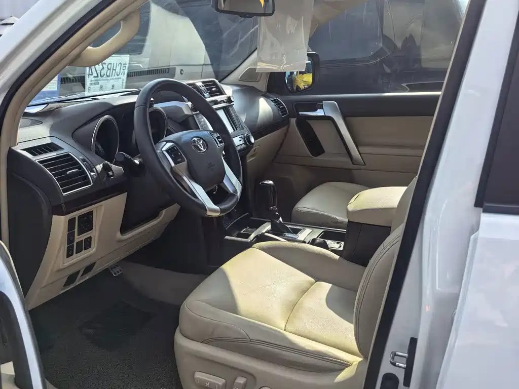 Toyota Prado 4.0L Auto TX-L, фото 9