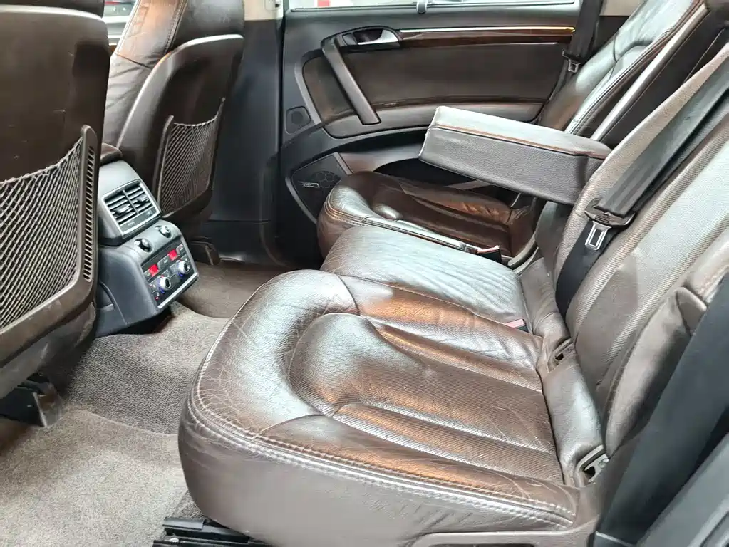 Audi Q7 — миниатюра 8