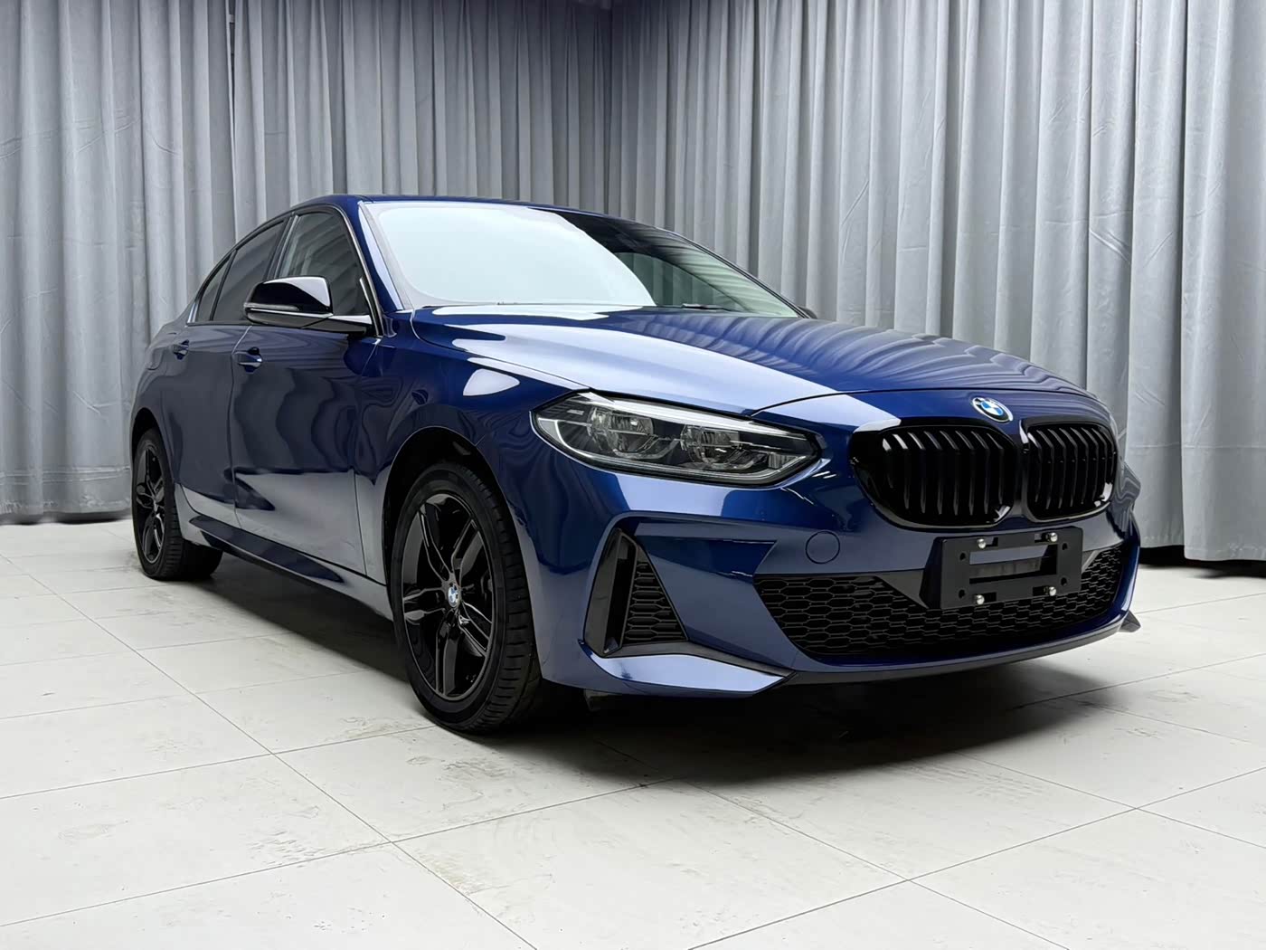 BMW 1 Series 1.5 л 2023 г. Голубой, пробег 44000 км