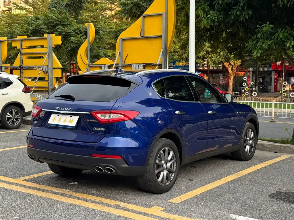 Maserati Levante — миниатюра 8