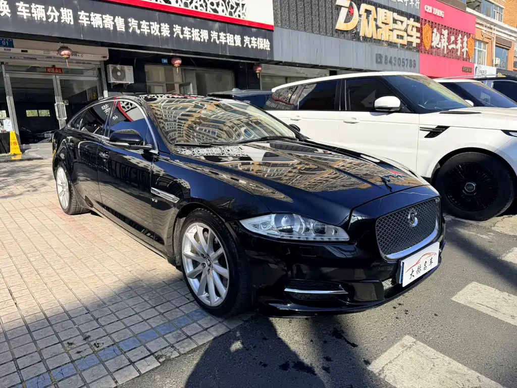 Jaguar XJ — миниатюра 3