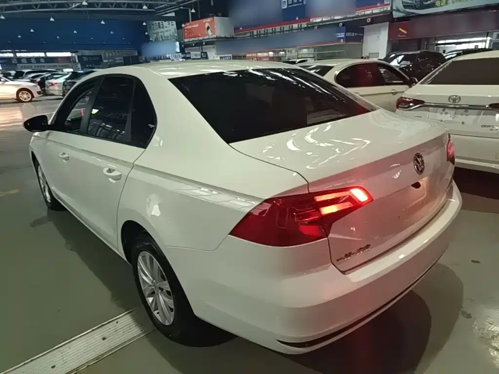 Volkswagen Bora — миниатюра 5