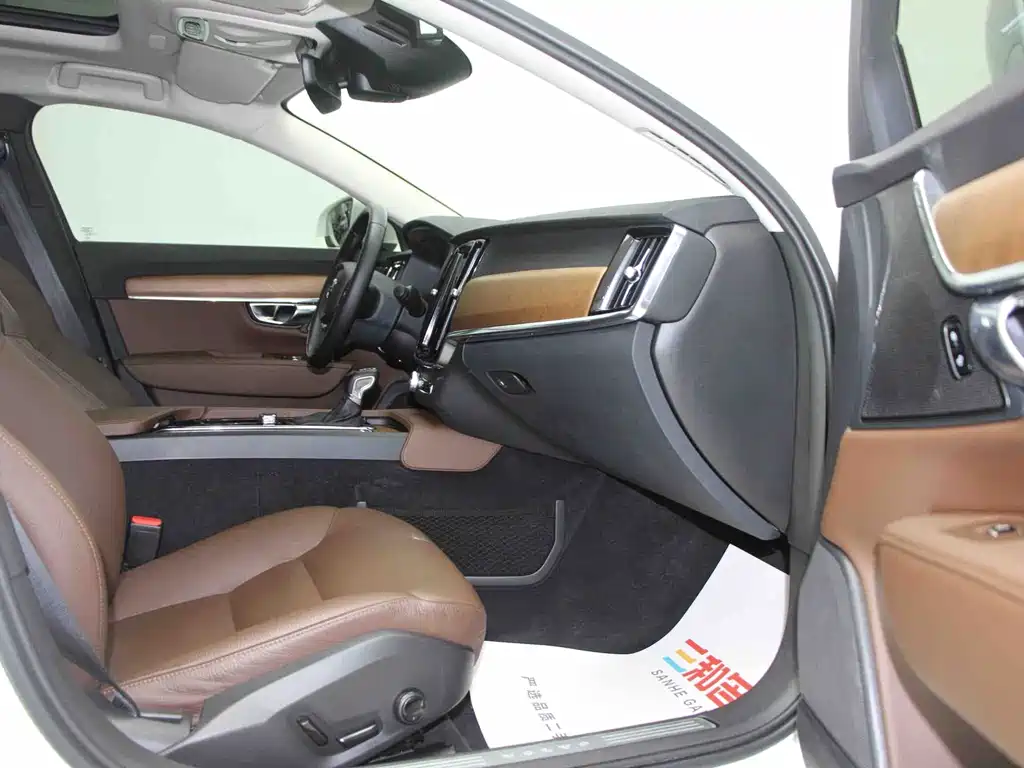 Volvo S90 — миниатюра 10