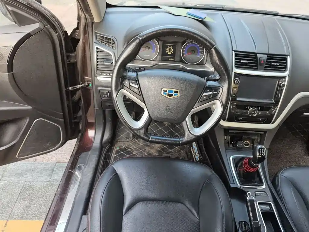 Geely Emgrand — миниатюра 11