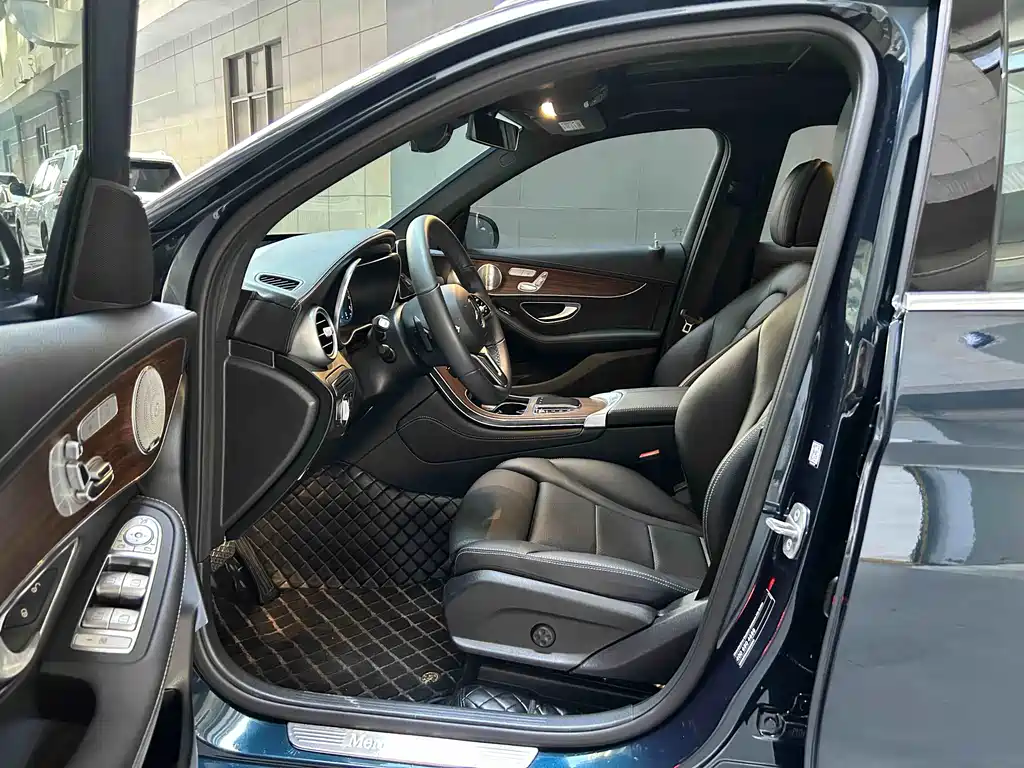 Mercedes-Benz GLC — миниатюра 12