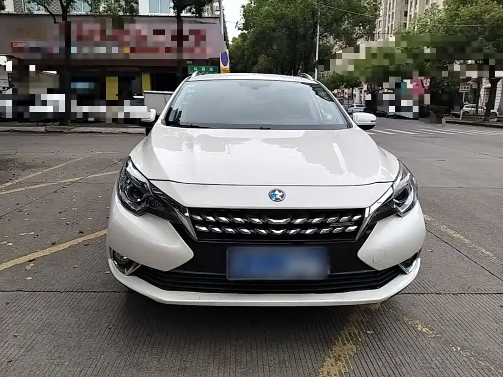Venucia T90 — миниатюра 3
