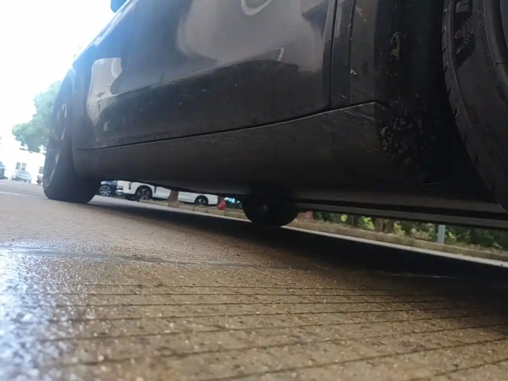 Tesla Model Y — миниатюра 21