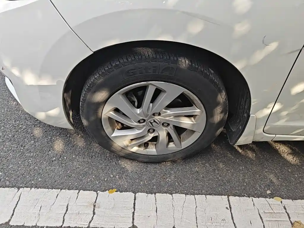 Honda Fit — миниатюра 23