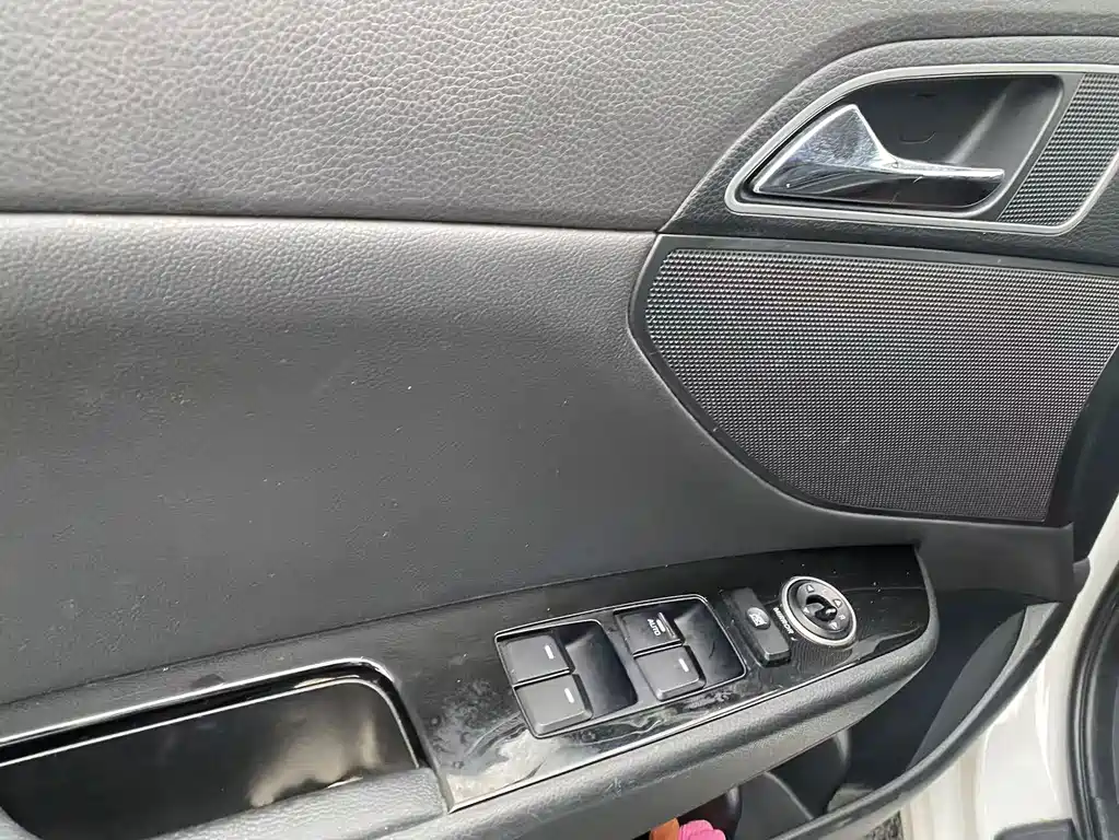 Hyundai Mistra — миниатюра 10