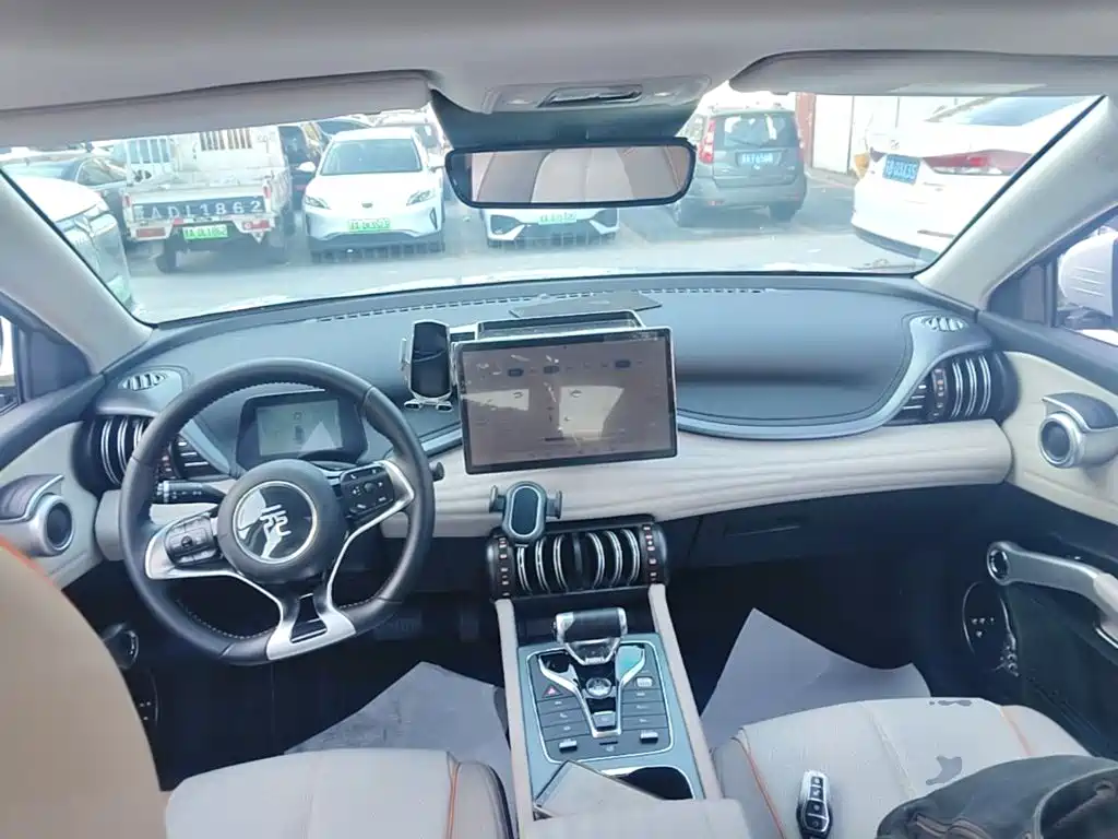BYD Yuan Plus — миниатюра 10