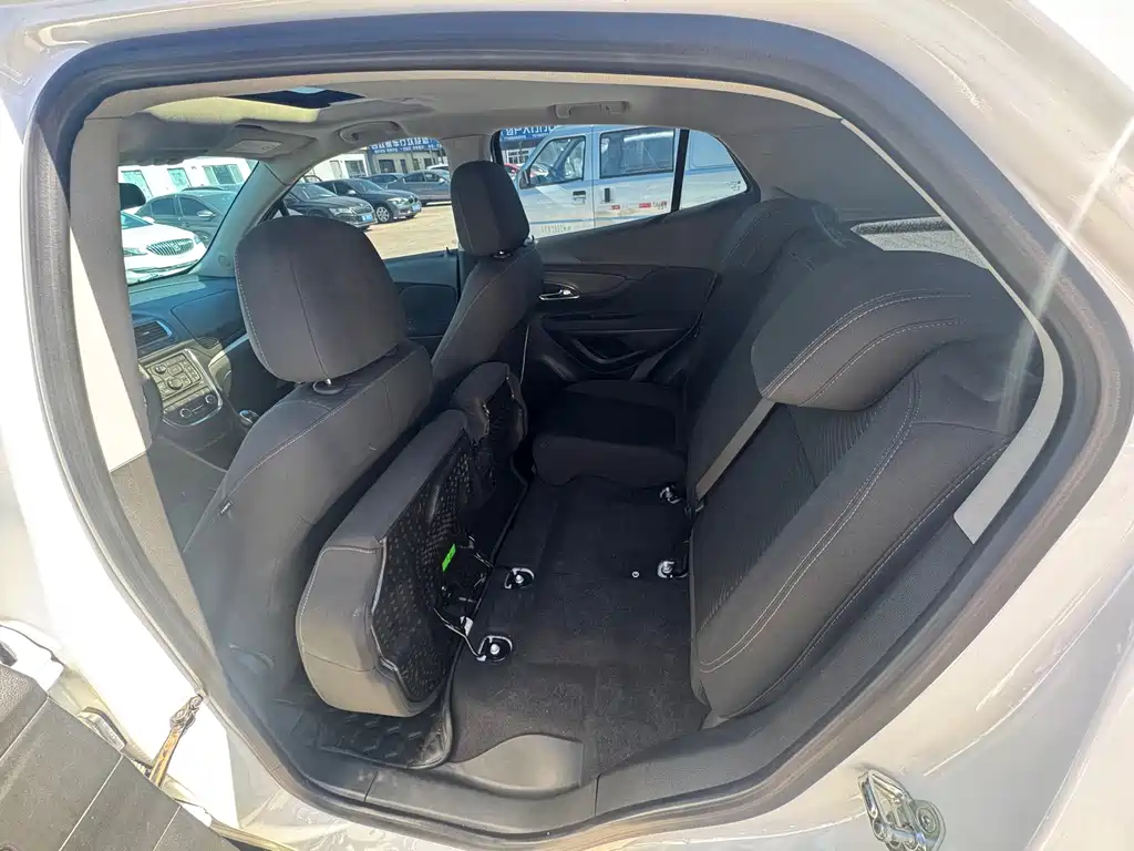 Buick Encore — миниатюра 12