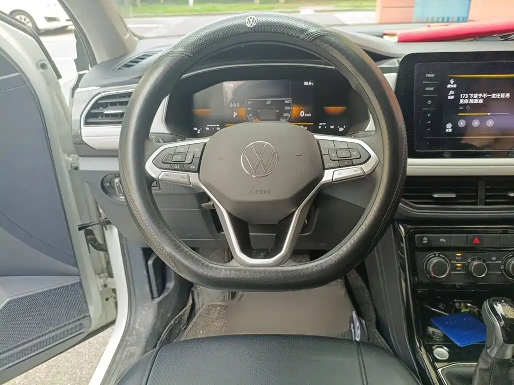 Volkswagen Tharu — миниатюра 3
