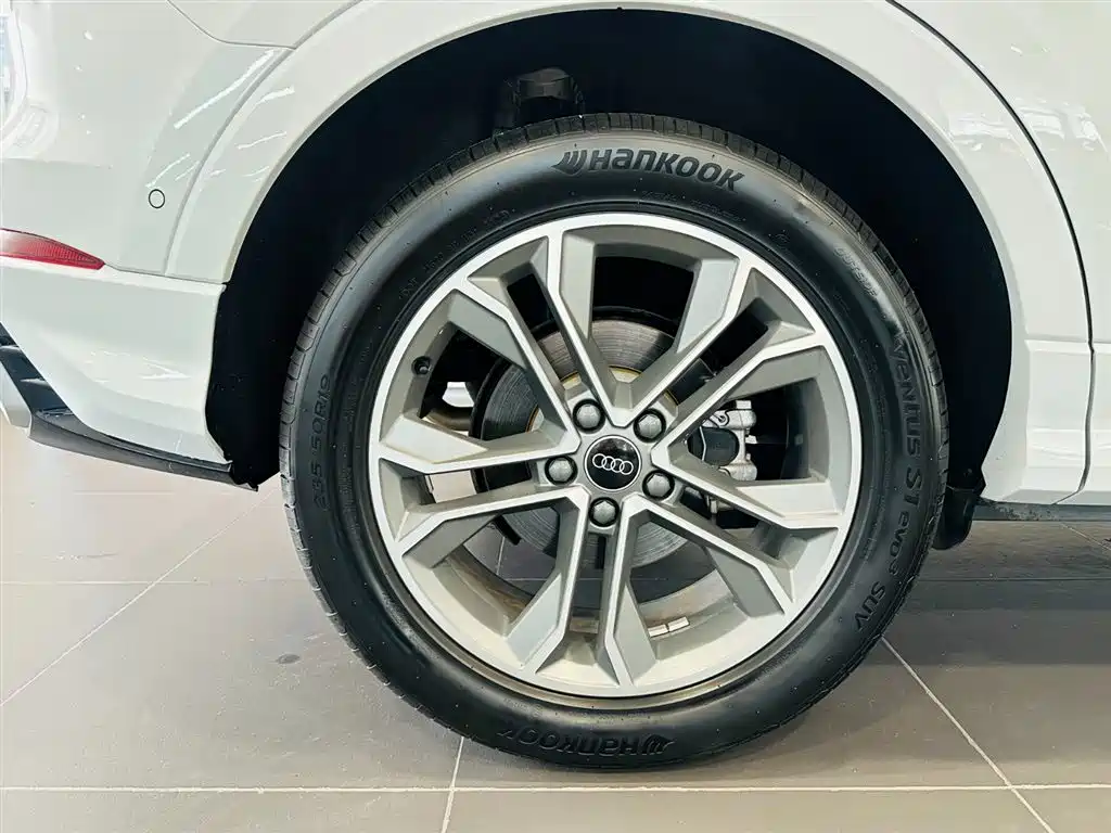 Audi Q3 — миниатюра 15