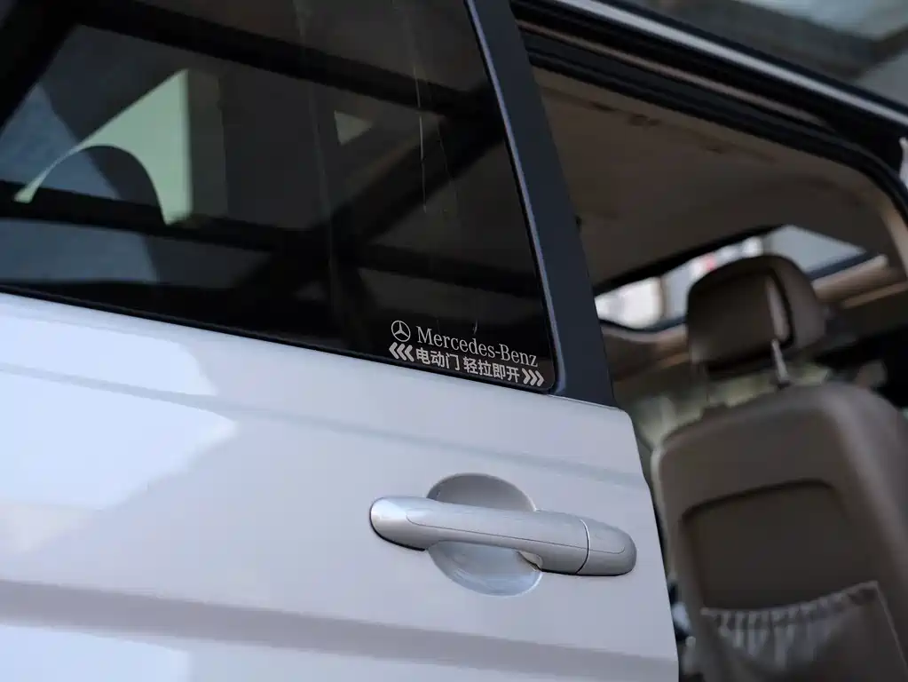 Mercedes-Benz Viano — миниатюра 43