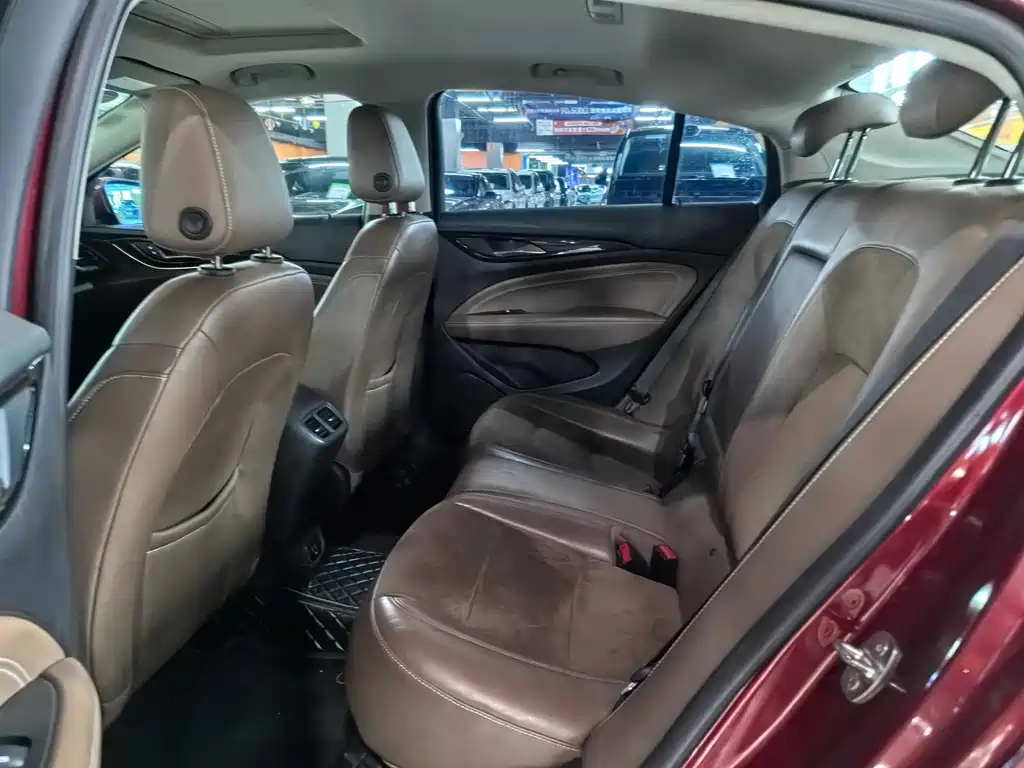 Buick Regal — миниатюра 5