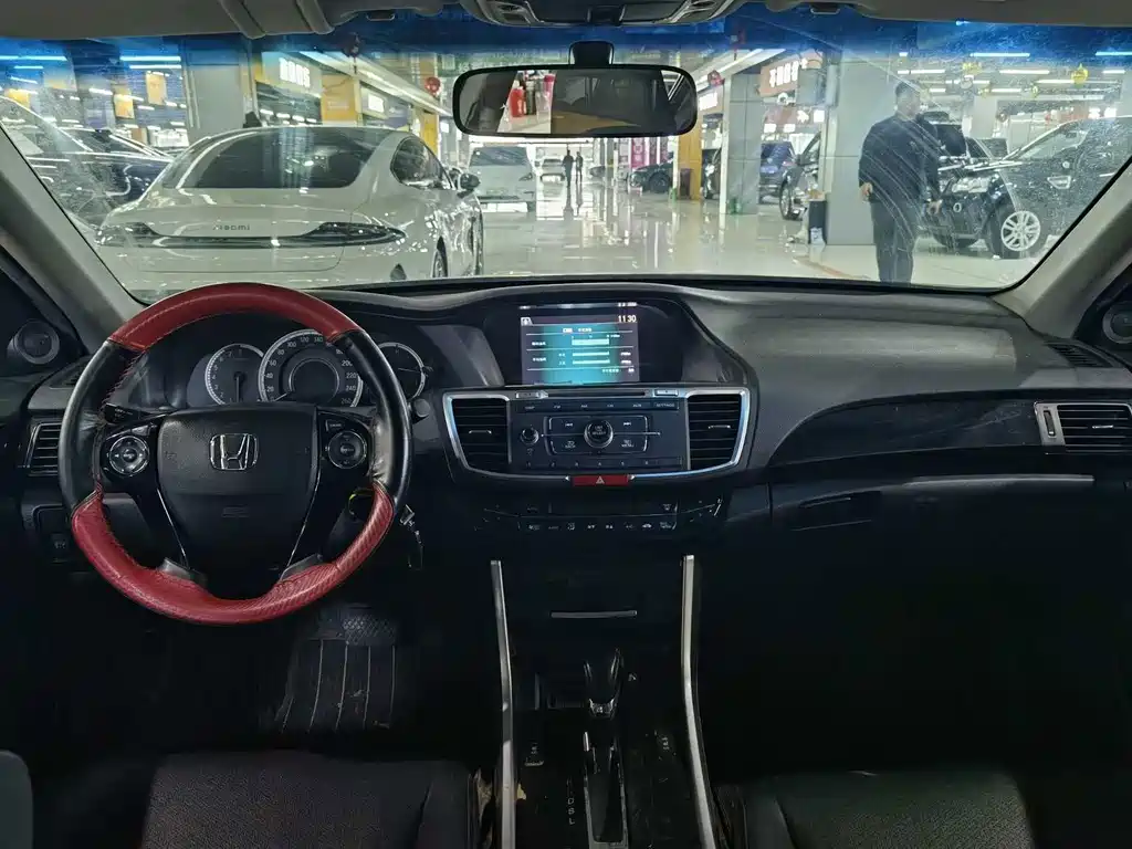 Honda Accord — миниатюра 6