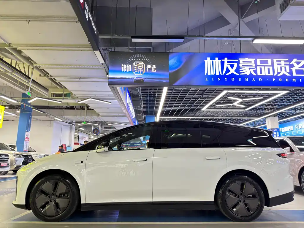 Li Auto Li i8 — миниатюра 7