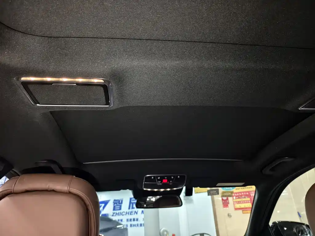 Mercedes-Benz S-Class — миниатюра 6
