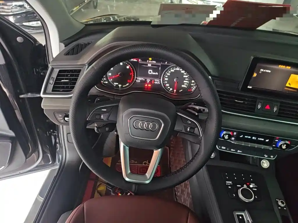 Audi Q5L — миниатюра 11