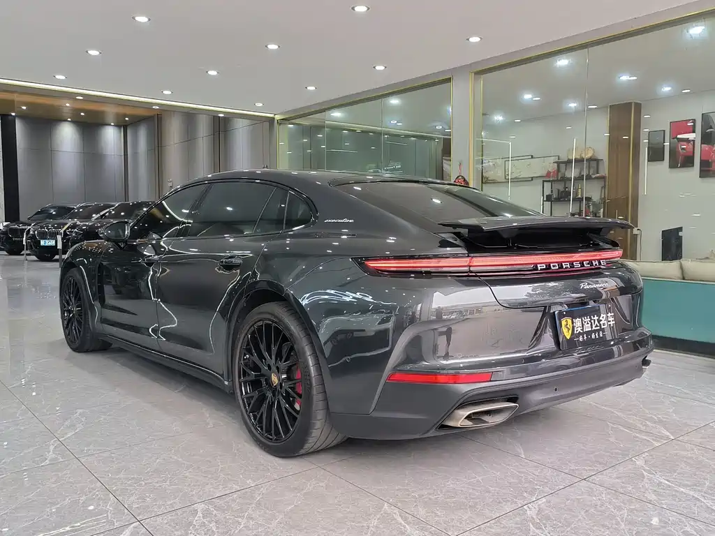 Porsche Panamera — миниатюра 17
