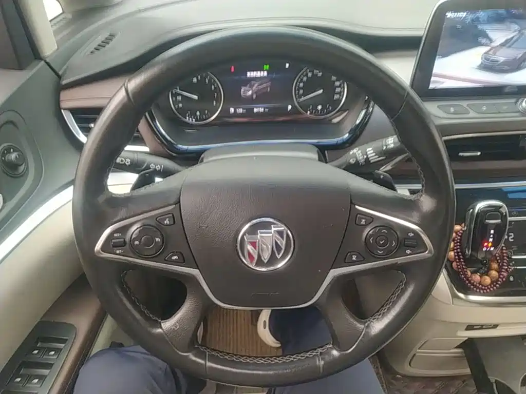 Buick GL8 — миниатюра 11