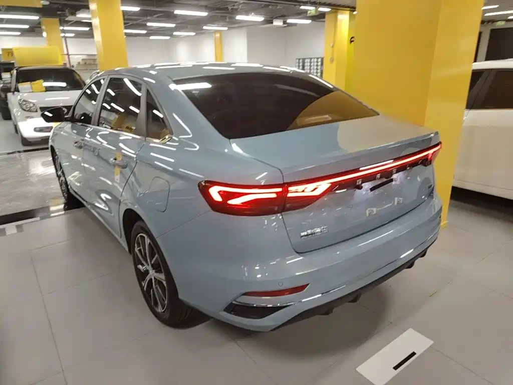 Geely Emgrand — миниатюра 5
