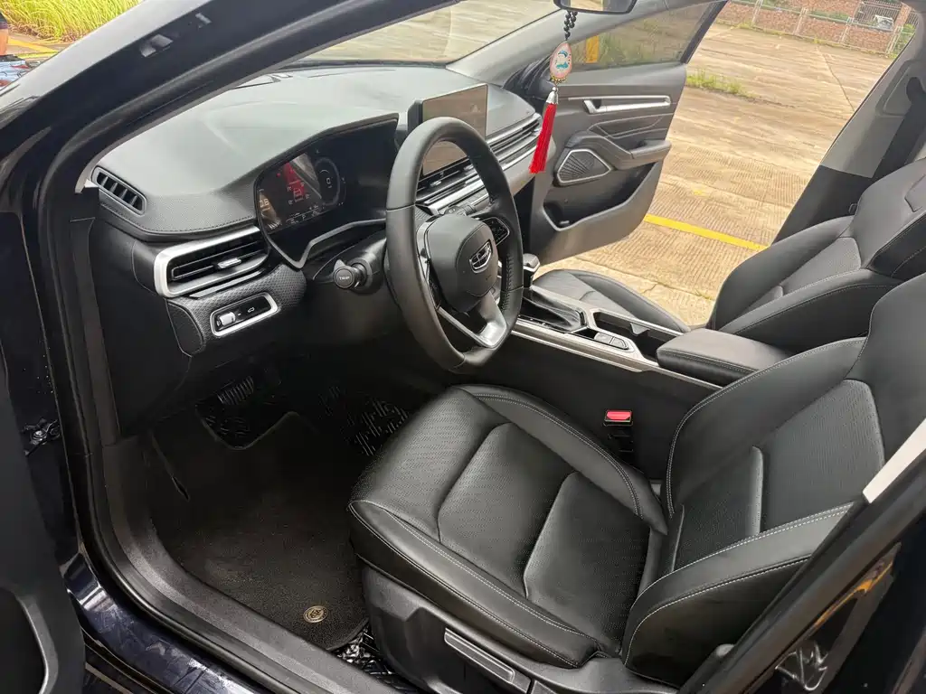 Geely Emgrand — миниатюра 20