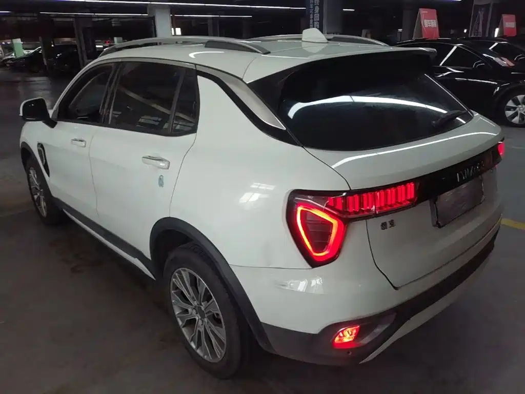 Lynk & Co 01 — миниатюра 5