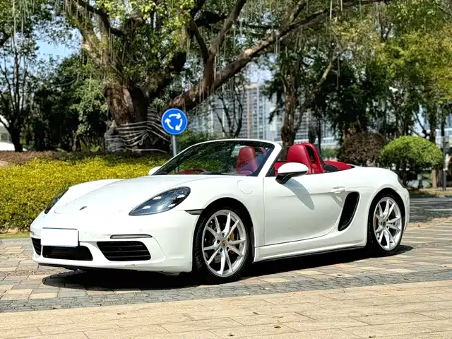 PORSCHE 718