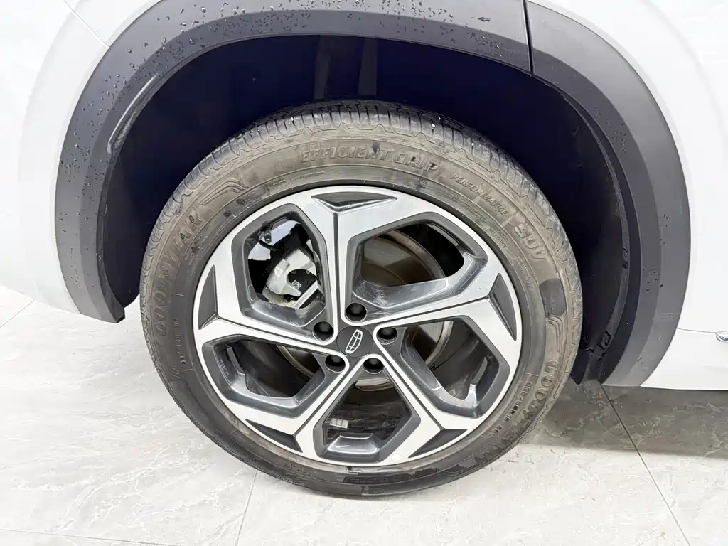 Geely Xingyue L — миниатюра 23
