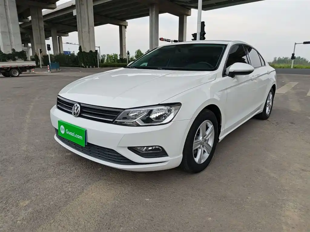Купить Volkswagen Lamando