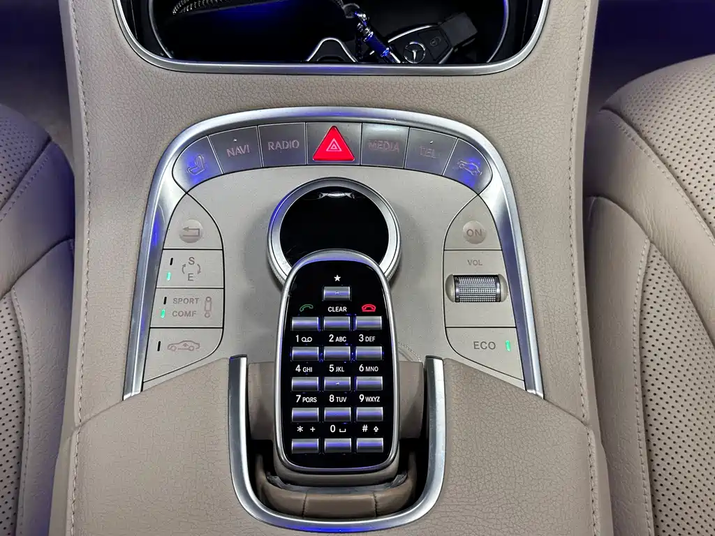 Mercedes-Benz S-Class — миниатюра 21