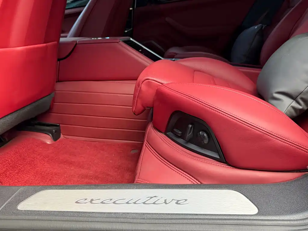 Porsche Panamera — миниатюра 18
