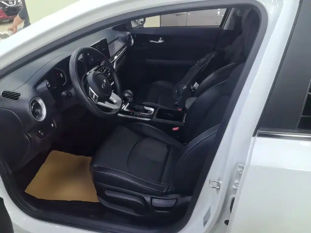 Kia K3 — миниатюра 15