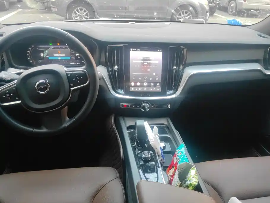 Volvo S60 — миниатюра 12